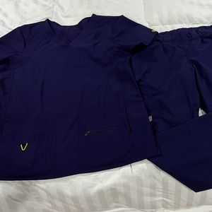 Women’s med couture scrub set purple medium